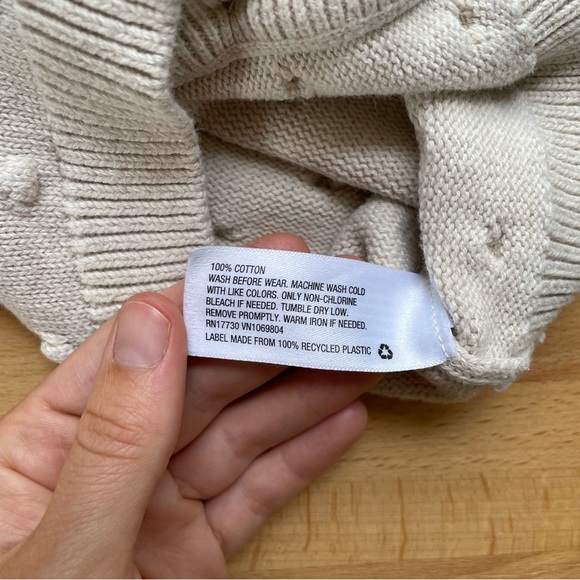 100% cotton popcorn knit cardigan Cat and Jack - Picture 2 of 3